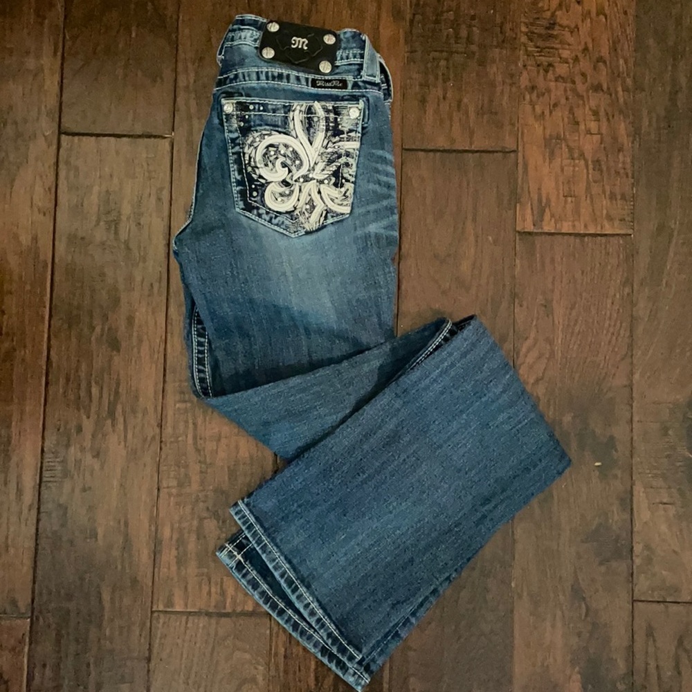 Miss Me jeans. Size 28.
